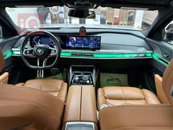 بي ام دبليو الفئة 7